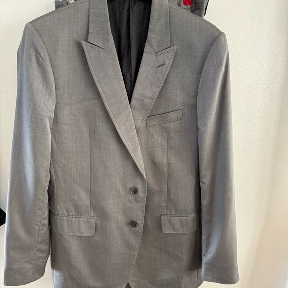 Dolce &Gabbana  suit - Picture 10 of 11